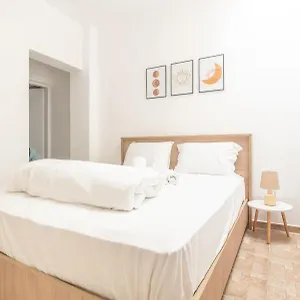 1 Bedroom Opposite Medical Center Διαμέρισμα
