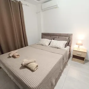 https://cosy-central-flat.hotels-of-thessaloniki.com