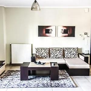 https://comfort-luxury-maisonette.hotels-of-thessaloniki.com